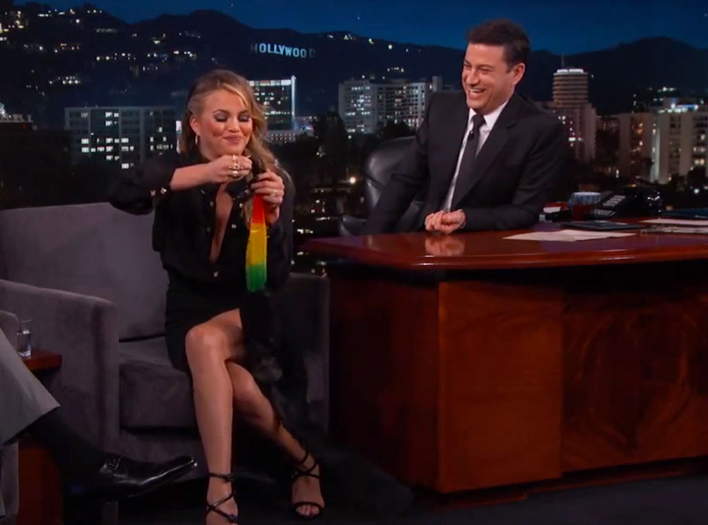 Chrissy Teigen's Magic Tricks Don't Go Over as Planned on Jimmy Kimmel